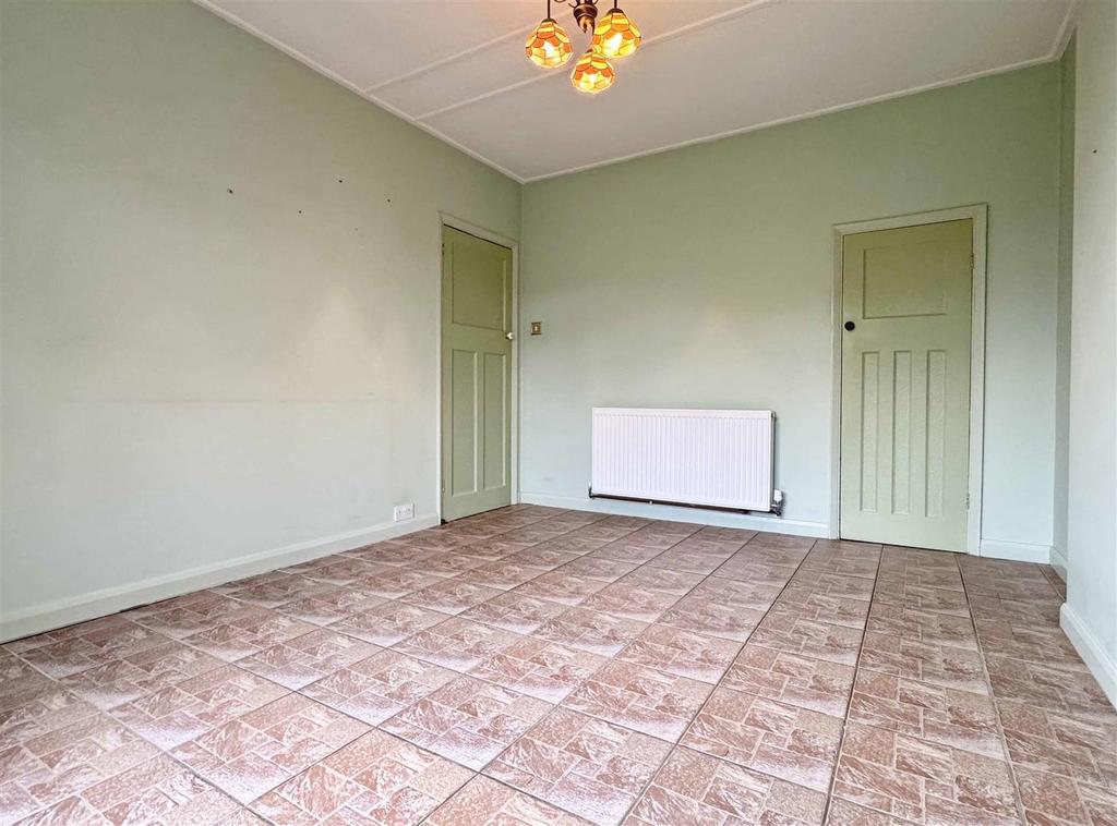 Dining Room b.jpg