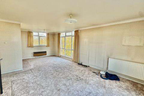 2 bedroom apartment for sale, Earls Avenue, Kent CT20
