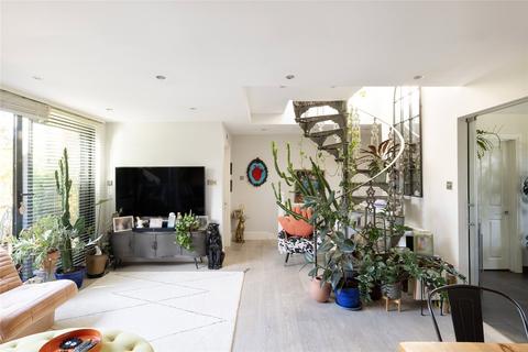 3 bedroom apartment for sale, Sinclair Gardens, London, W14