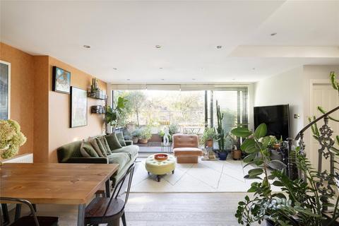 3 bedroom apartment for sale, Sinclair Gardens, London, W14