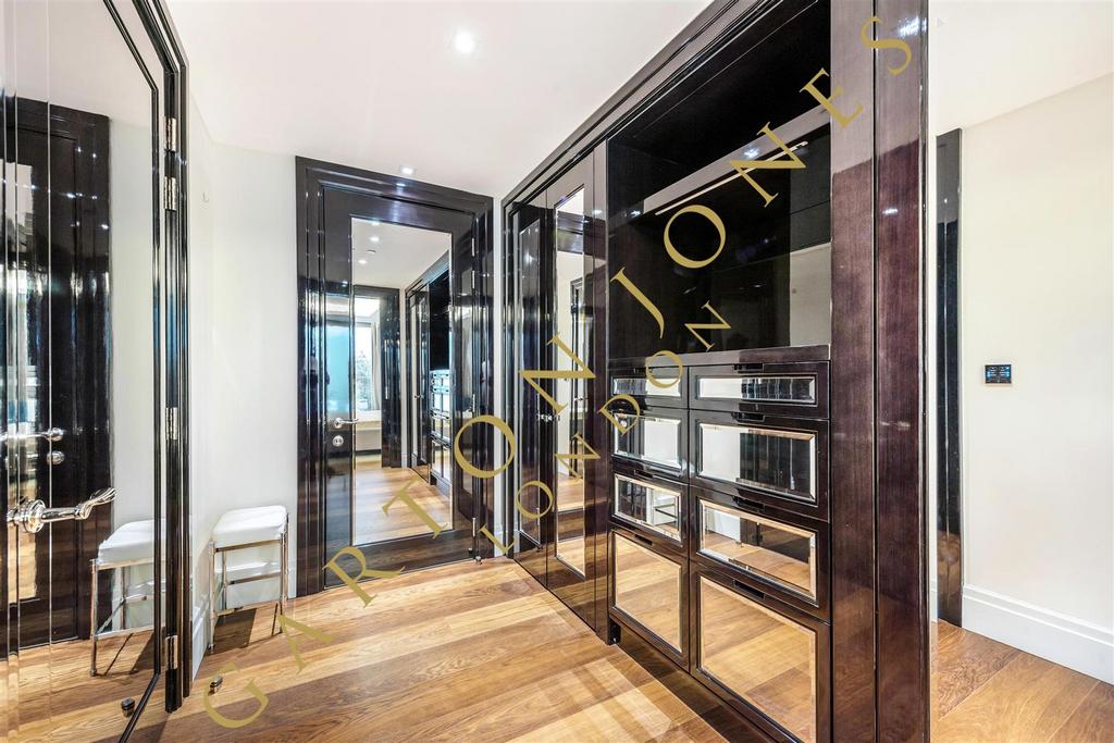 Built-in Wardrobe