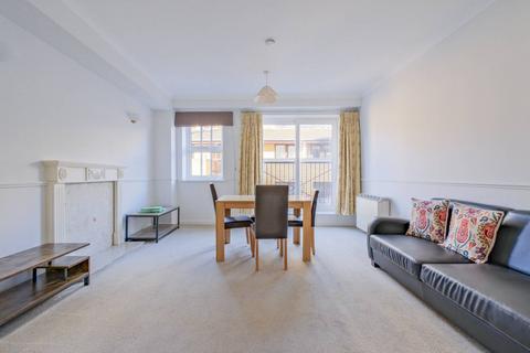 undefined, Cartwright Street, Tower Hill, London, E1