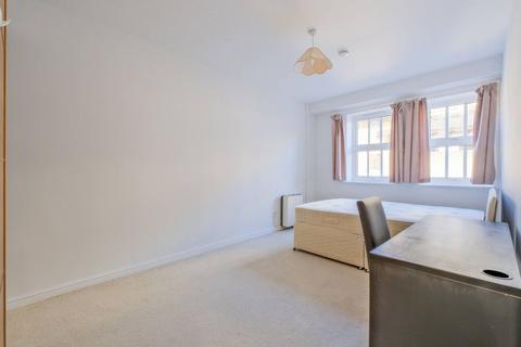 2 bedroom flat to rent, Cartwright Street, Tower Hill, London, E1
