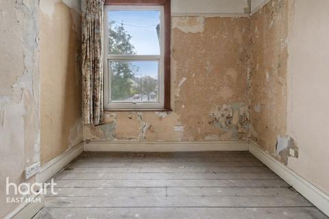 1 bedroom flat for sale, Masterman Road, London