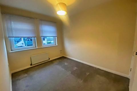 3 bedroom semi-detached house to rent, Castledyke Lea, Carstairs, ML11