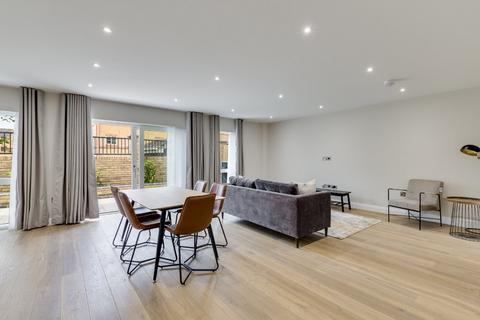 2 bedroom apartment to rent, Purley Avenue, Cricklewood, London, NW2