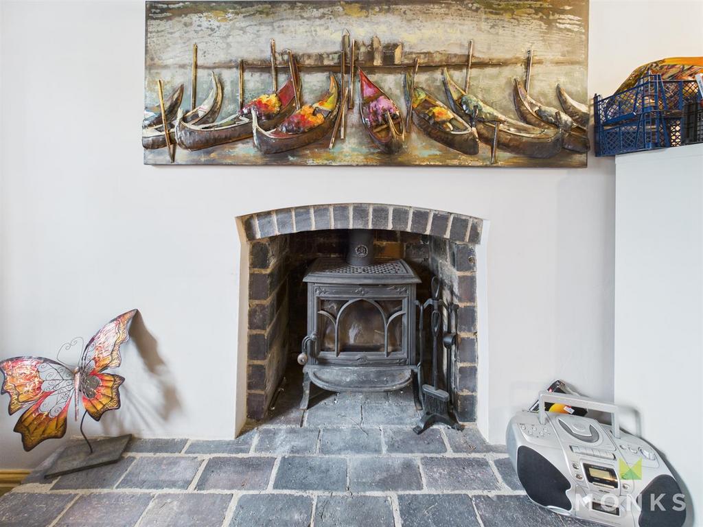 CAM01420 G0-PR0789-STILL010.jpg