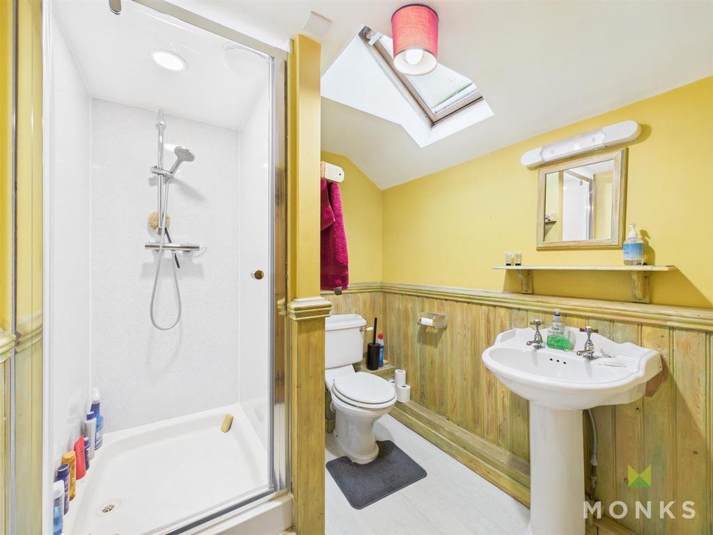 CAM01420 G0-PR0789-STILL005.jpg