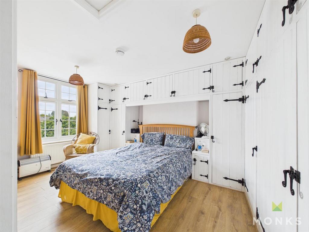 CAM01420 G0-PR0789-STILL002.jpg