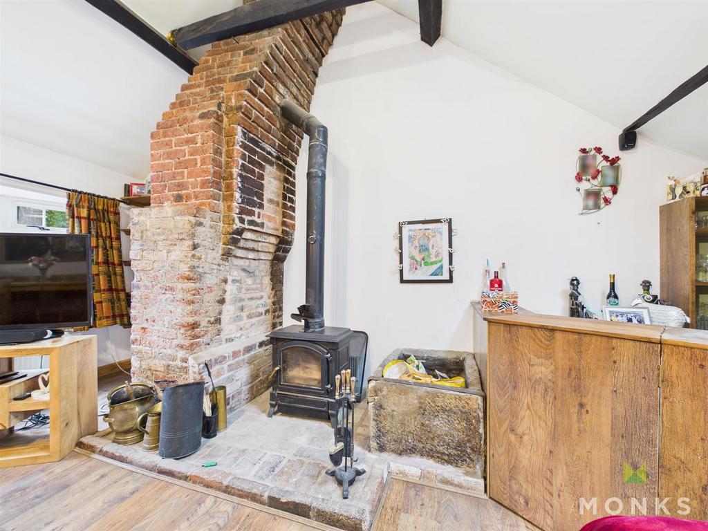 CAM01420 G0-PR0789-STILL019.jpg