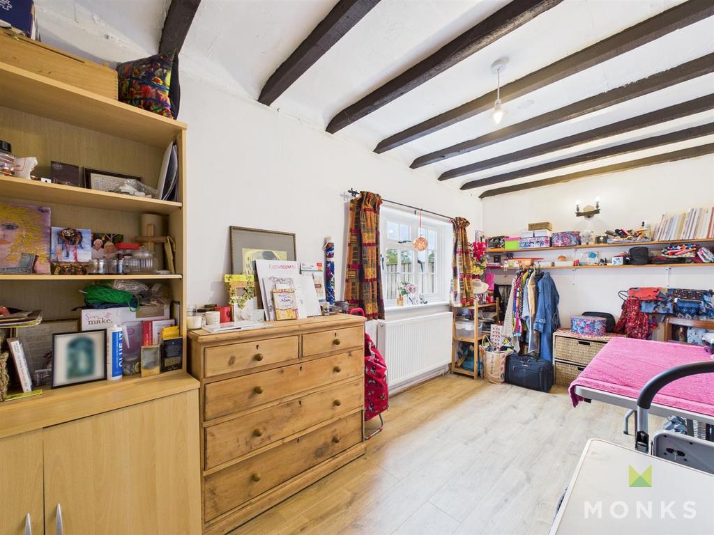 CAM01420 G0-PR0789-STILL016.jpg