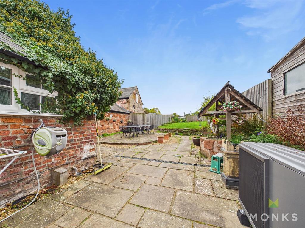 CAM01420 G0-PR0789-STILL025.jpg