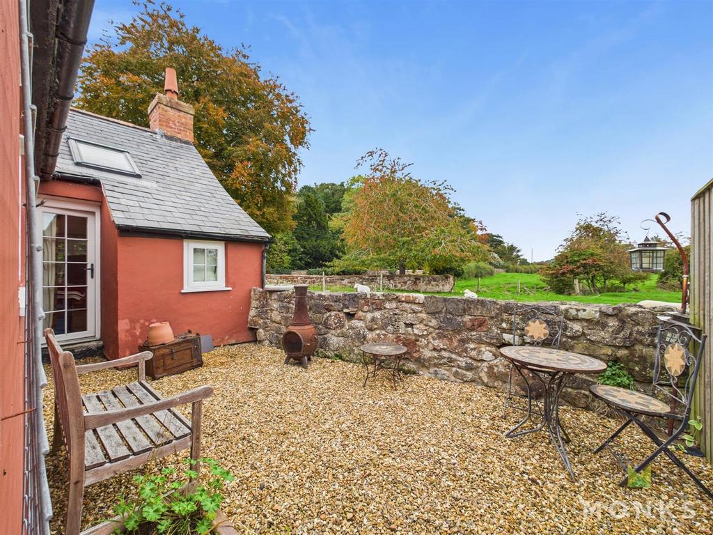 CAM01420 G0-PR0789-STILL026.jpg