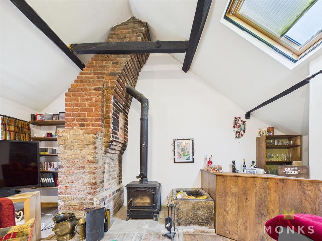 CAM01420 G0-PR0789-STILL018.jpg