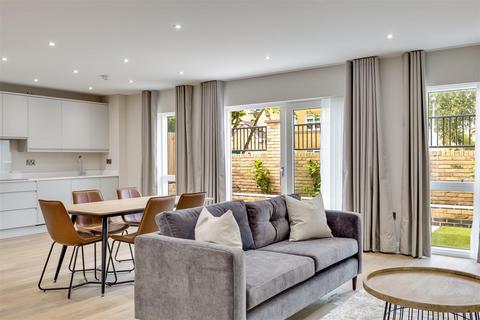 2 bedroom apartment to rent, PURLEY AVENUE, CRICKLEWOOD, NW2