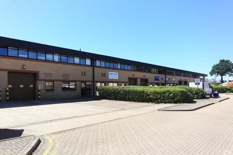 Warehouse to rent, Newton Rd Crawley RH10 9TU