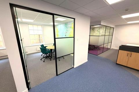 Office to rent, Charlotte St Bath BA1 2NE