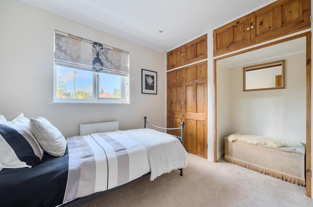 1370688-34-68fb67...