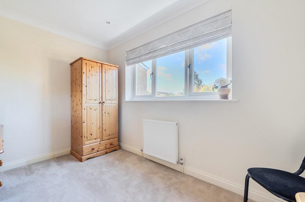 1370688-30-68fb67...