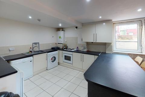 3 bedroom house to rent, Beechwood Mount, Leeds LS4