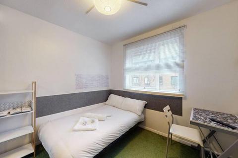 2 bedroom flat to rent, Wornington Road, London W10