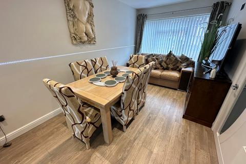 undefined, Dunstable, Bedfordshire LU6