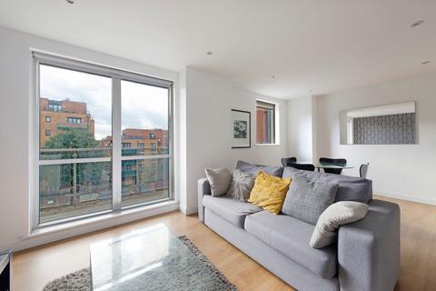 2 bedroom flat to rent, Yeo Street, London E3
