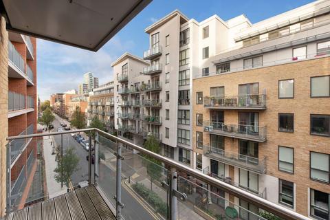 2 bedroom flat to rent, Yeo Street, London E3