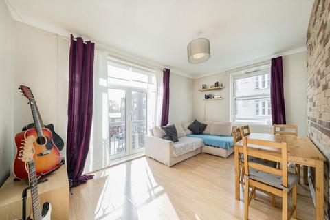 2 bedroom flat to rent, Turin Street, London E2
