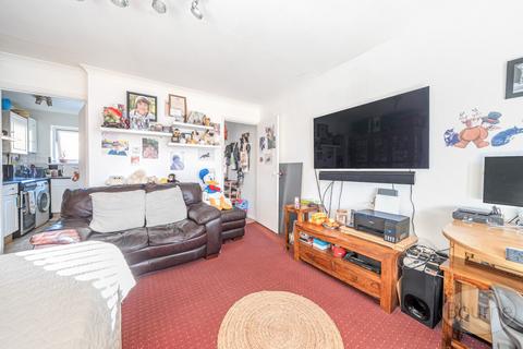 Maisonette for sale, Kings Road, Guildford, Surrey, GU1