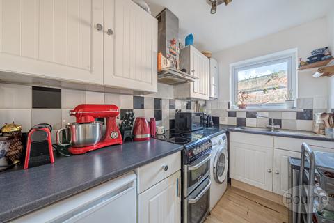 Maisonette for sale, Kings Road, Guildford, Surrey, GU1