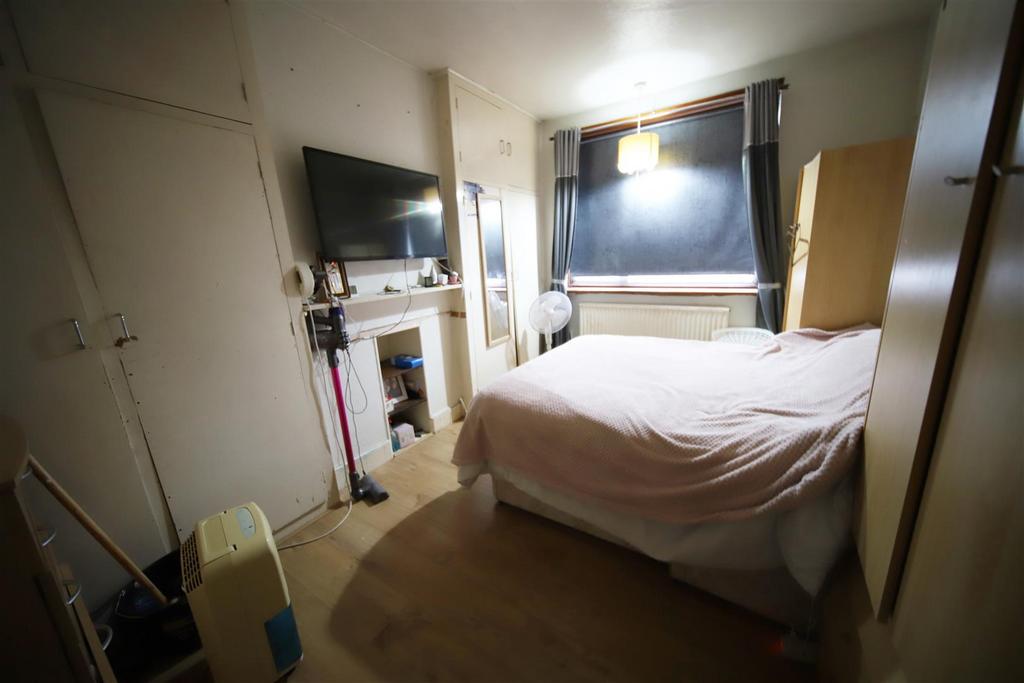Bedroom 2.jpg