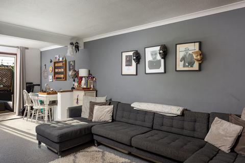 undefined, The Spinney, Horley, Surrey, RH6