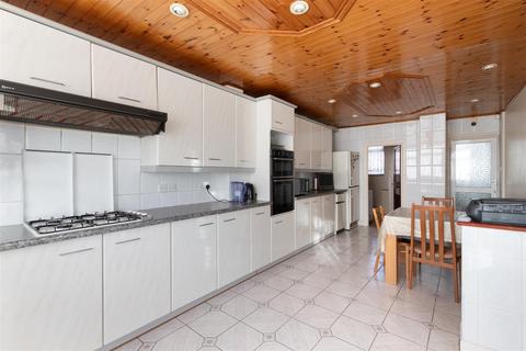 undefined, Ridge Avenue, London N21