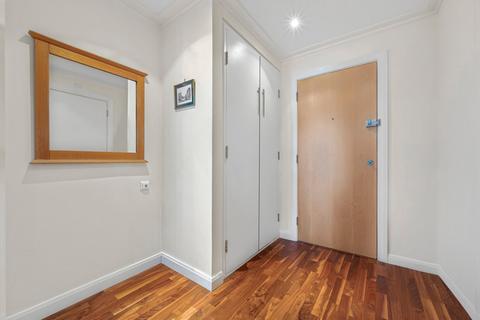 1 bedroom flat to rent, South Quay Square, London