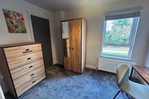 undefined, Rm 4, Mandeville, Orton Goldhay, P`Boro, PE2 5RR