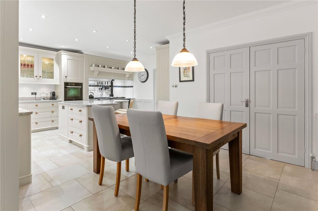 Kitchen/Breakfast