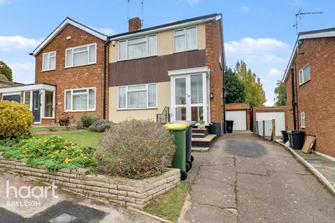 3 bedroom semi-detached house for sale, Southview Close, Rayleigh