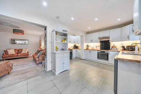 4 bedroom semi-detached bungalow for sale, Warrington Road, Paddock Wood, Tonbridge