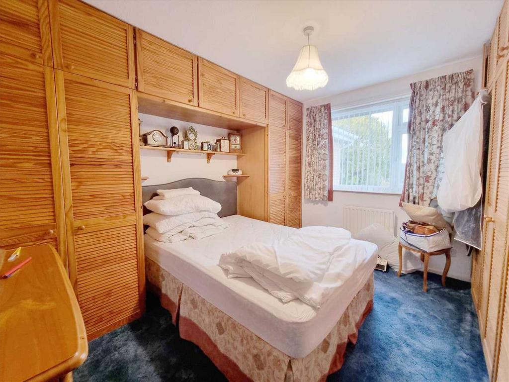 Bedroom 2: