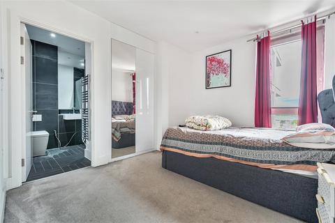 undefined, Kings Road, Reading, RG1