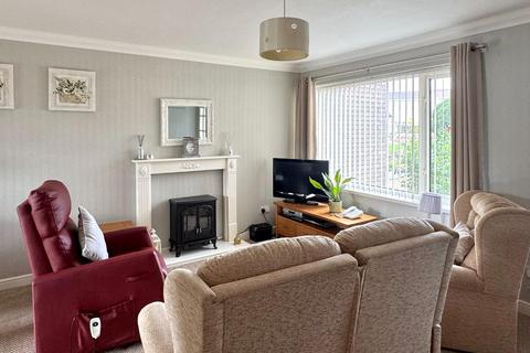 2 bedroom flat for sale, Beechwood Drive, Penarth