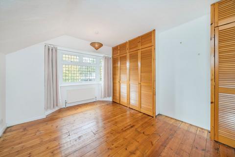 undefined, Hatherop Road, Hampton TW12