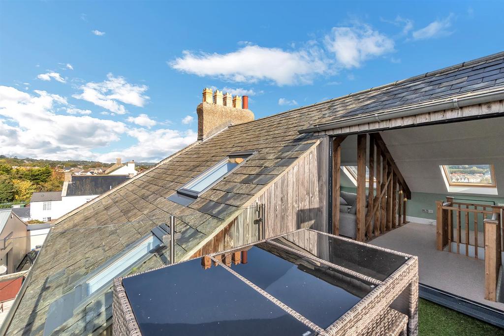 Roof terrace
