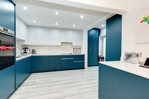5 bedroom end of terrace house for sale, Hampstead Gardens, London
