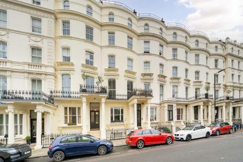 1 bedroom flat to rent, Leinster Square, London W2