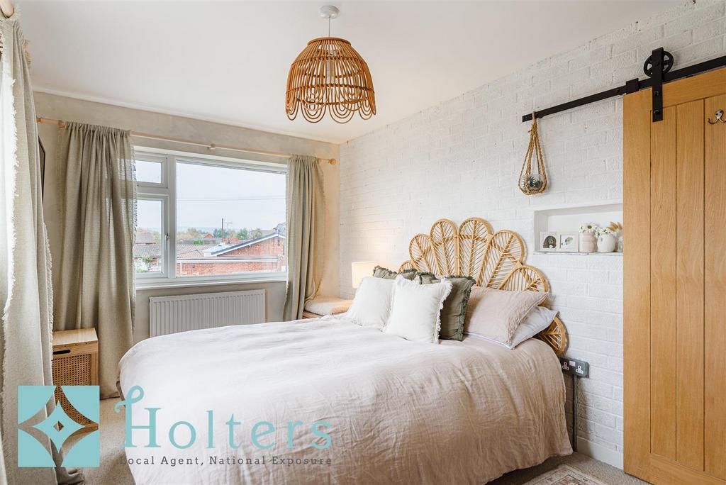 Master Bedroom 2.jpg