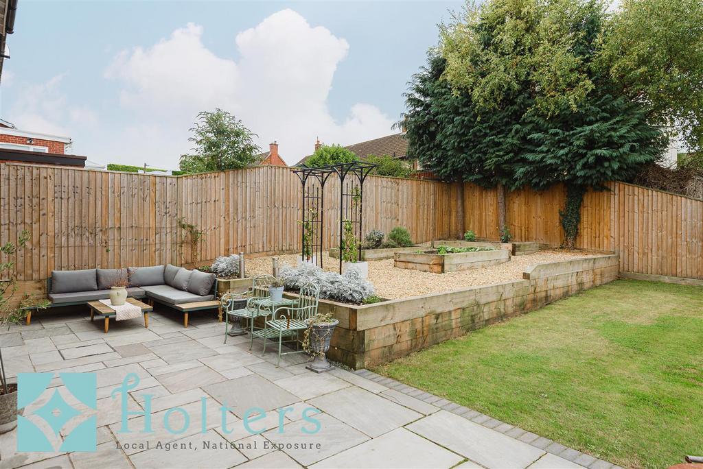 Rear Garden 3.jpg