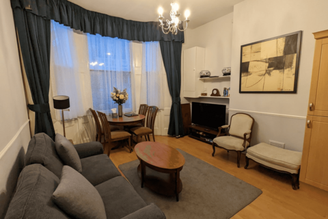 1 bedroom apartment to rent, Castletown Road, London, W14