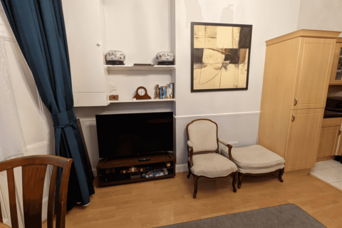 1 bedroom apartment to rent, Castletown Road, London, W14